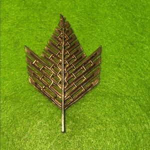 Vintage Signed COROCRAFT Gold-tone Textured Leaf Brooch